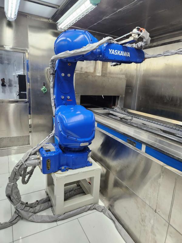 로봇 스프레이 페인트 라인